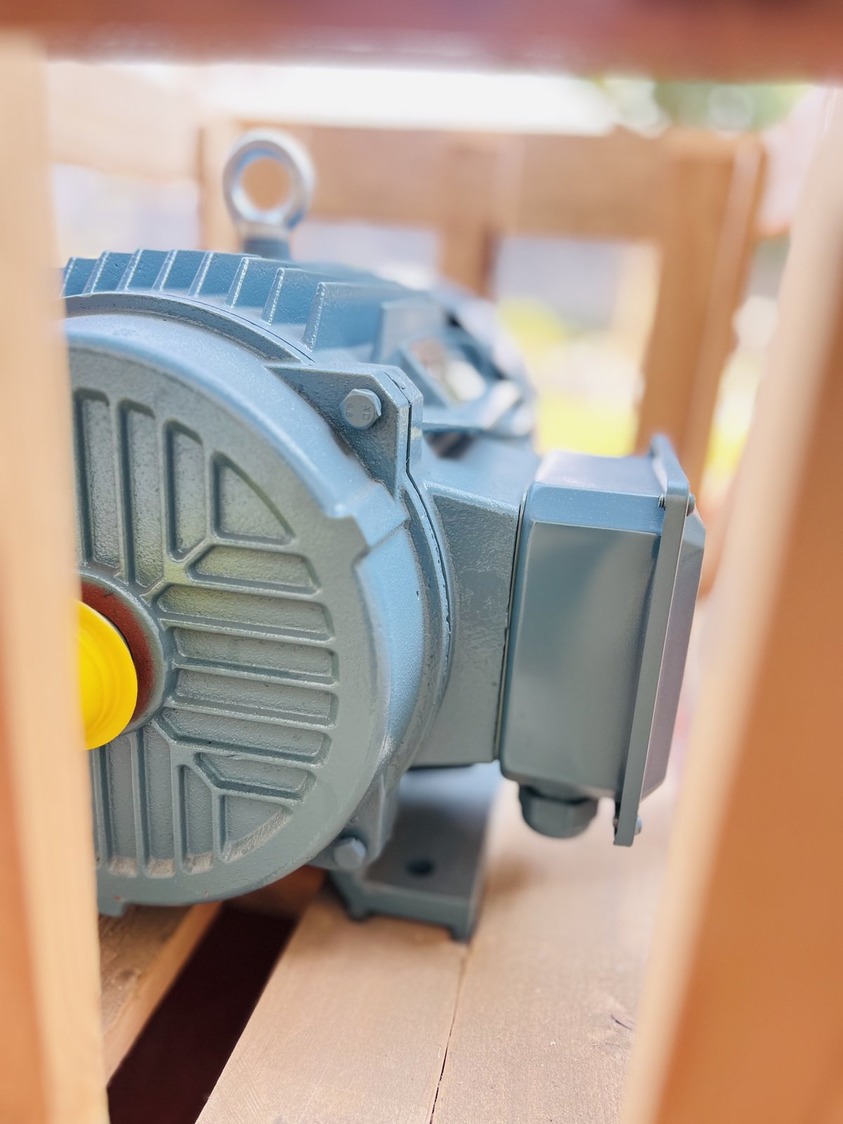 Three phase induction motor — photo 19