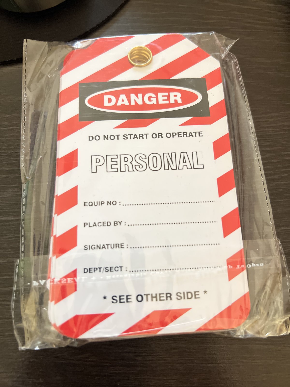 Safety lockout tagout tag — photo 3